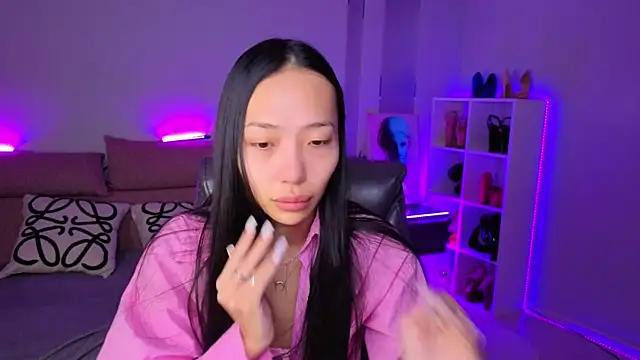 Snapshot of _MIURA_ chatting on 12.01.25 MIURA online show from 12.01.25