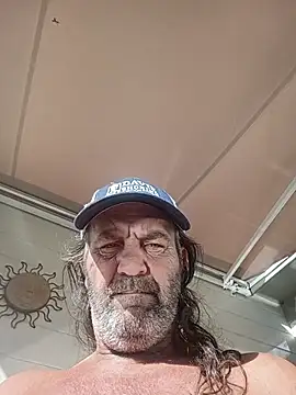 Hotbodyscottie online show from 10.17.25