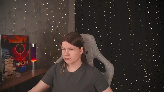 cuteamberlyyy online show from 12.23.25