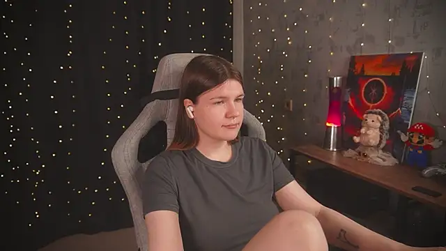 Snapshot of cuteamberlyyy chatting on 02.15.26 cuteamberlyyy online show from 02.15.26