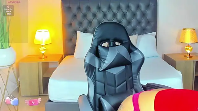 yosselin23 online show from 02.17.25