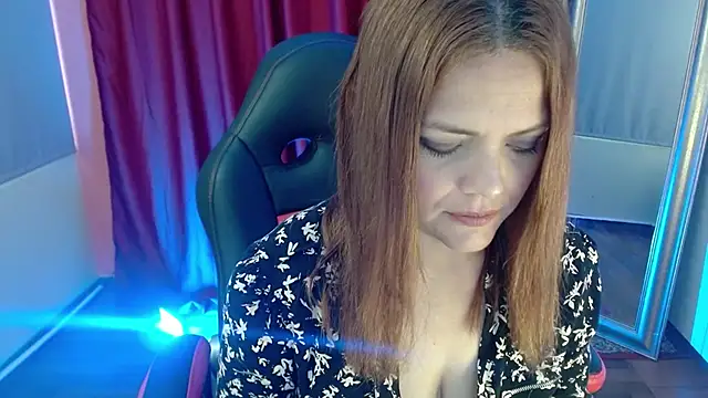 Snapshot of rubiblues chatting on 10.22.25 rubiblues online show from 10.22.25