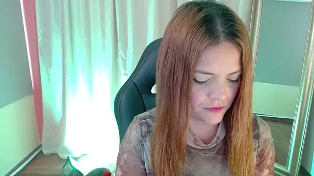 Snapshot of rubiblues chatting on 11.29.25 rubiblues online show from 11.29.25