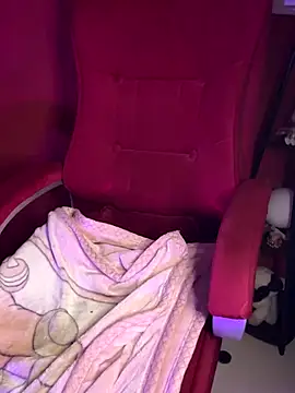 Snapshot of Playful__Princess chatting on 11.28.25 Playful Princess online show from 11.28.25