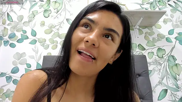 atilanadiaz7 online show from 12.13.24