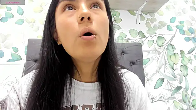 atilanadiaz7 online show from 01.15.25