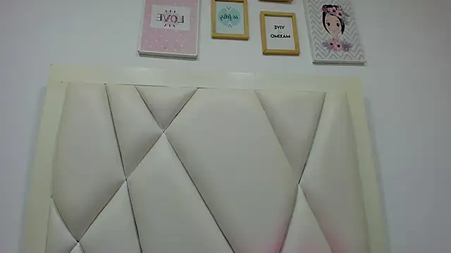 atilanadiaz7 online show from 03.05.26