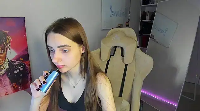   SilviaAbby   online show from 01.15.25
