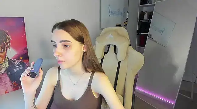   SilviaAbby   online show from 01.18.25