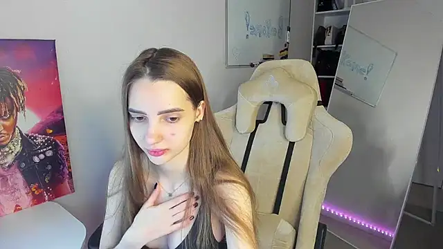  SilviaAbby   online show from 01.26.25