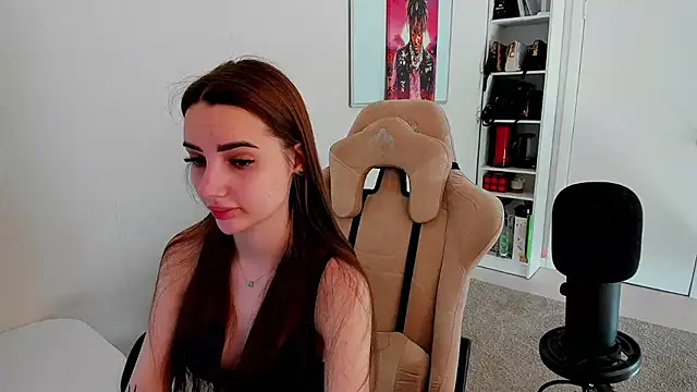   SilviaAbby   online show from 03.01.25