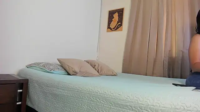 pamela-wells online show from 09.09.25