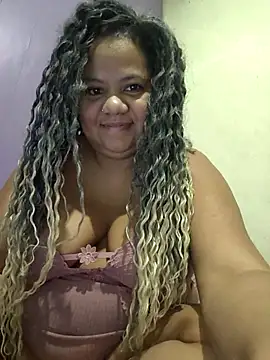 Snapshot of Carlabrasileira chatting on 11.26.25 Carlabrasileira online show from 11.26.25