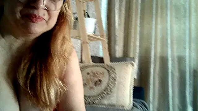 Aline LoveFlowers online show from 02.13.25