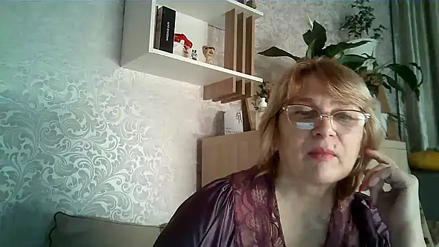Aline LoveFlowers online show from 12.04.25