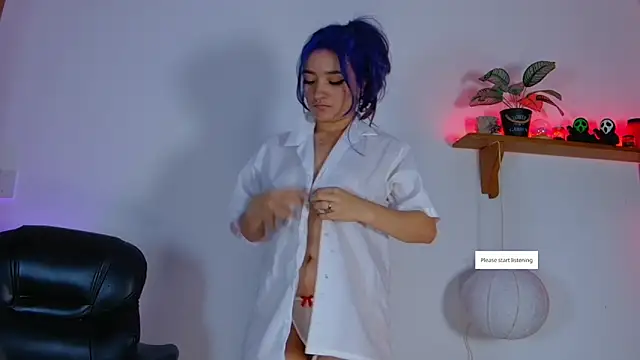 Snapshot of vayolett01_dakotta chatting on 10.15.25 vayolett01 dakotta online show from 10.15.25