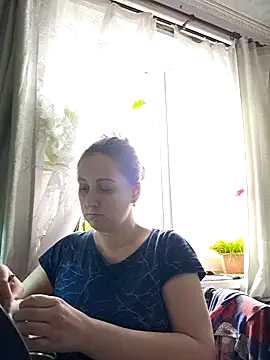 Sakura Green online show from 04.25.26