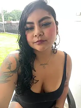 Snapshot of Juli_Walker chatting on 03.05.26 Juli Walker online show from 03.05.26