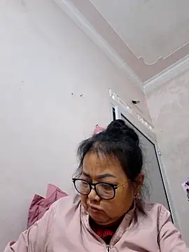 Hotestlove online show from 02.12.26