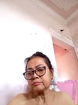 Hotestlove online show from 02.20.26