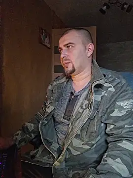 Foxyshaved online show from 10.22.25