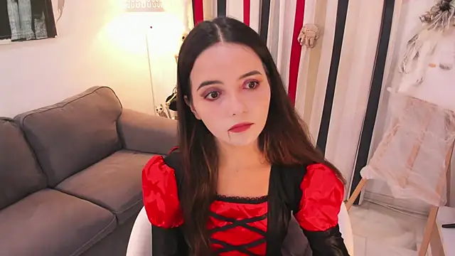 Raychell Black online show from 10.27.25