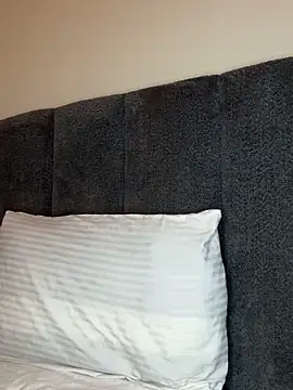 slimcateee online show from 11.02.25