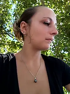 emma4xxx online show from 04.17.26