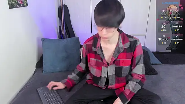 Snapshot of Aventure_Twinks chatting on 01.05.25 Aventure Twinks online show from 01.05.25