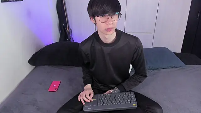 Snapshot of Aventure_Twinks chatting on 02.03.25 Aventure Twinks online show from 02.03.25