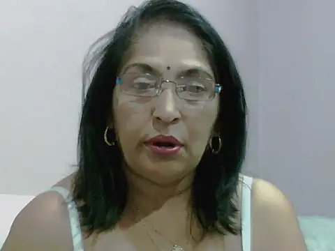 sexy69hotmum online show from 10.12.25