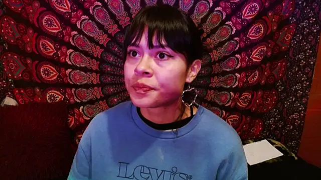 Snapshot of AbbySccott chatting on 12.11.24 AbbySccott online show from 12.11.24