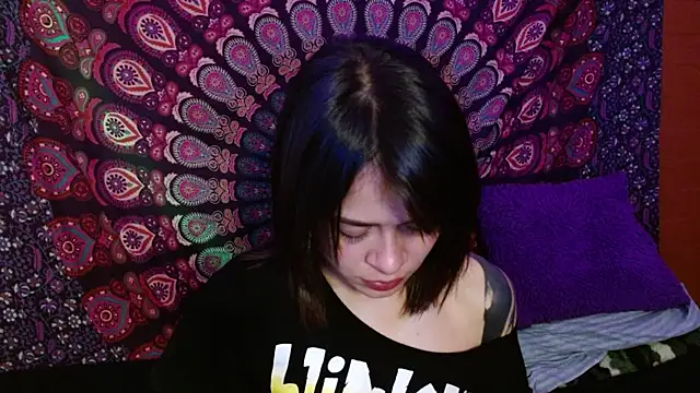 Snapshot of AbbySccott chatting on 12.20.24 AbbySccott online show from 12.20.24