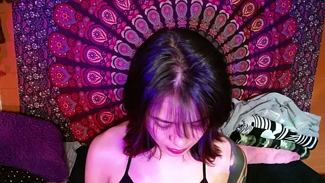 Snapshot of AbbySccott chatting on 02.19.25 AbbySccott online show from 02.19.25