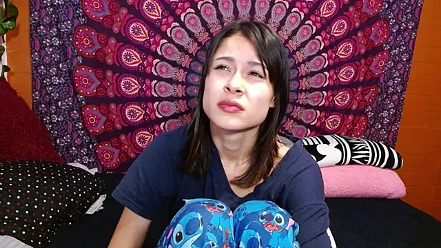 Snapshot of AbbySccott chatting on 03.06.25 AbbySccott online show from 03.06.25