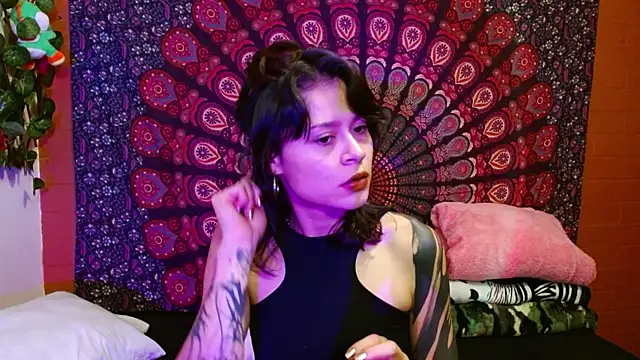 Snapshot of AbbySccott chatting on 03.12.25 AbbySccott online show from 03.12.25