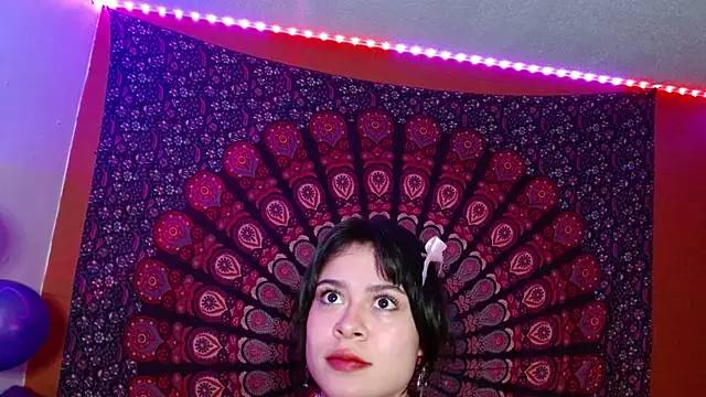 Snapshot of AbbySccott chatting on 09.17.25 AbbySccott online show from 09.17.25