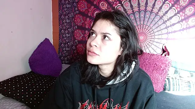 Snapshot of AbbySccott chatting on 09.26.25 AbbySccott online show from 09.26.25