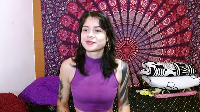 Snapshot of AbbySccott chatting on 11.14.25 AbbySccott online show from 11.14.25