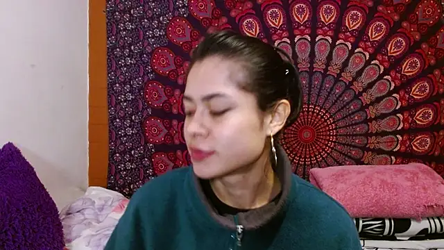 Snapshot of AbbySccott chatting on 11.29.25 AbbySccott online show from 11.29.25