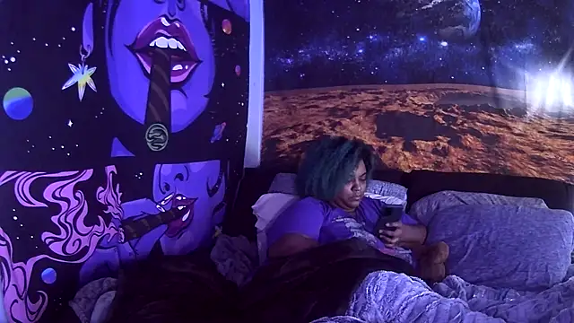 AutumnHart online show from 01.05.25