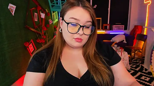 KimberlyMaran online show from 02.22.25