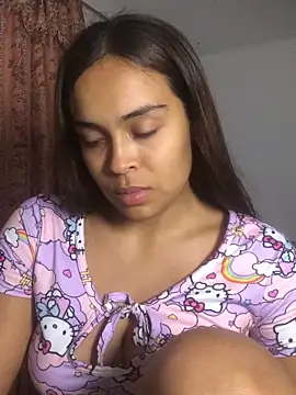 Snapshot of JuanaSimons chatting on 11.09.25 JuanaSimons online show from 11.09.25