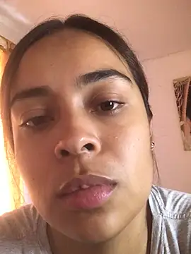 Snapshot of JuanaSimons chatting on 01.18.26 JuanaSimons online show from 01.18.26