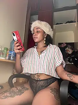 Candiey001 online show from 02.25.26