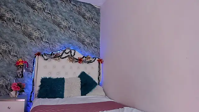 CAMILLEN PETTID online show from 12.18.24