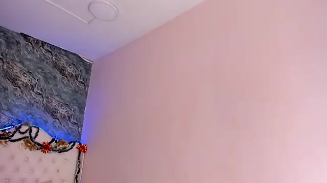 CAMILLEN PETTID online show from 12.23.24