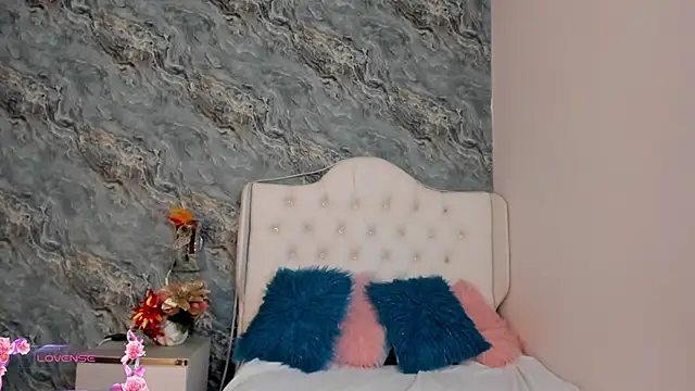 CAMILLEN PETTID online show from 01.16.25