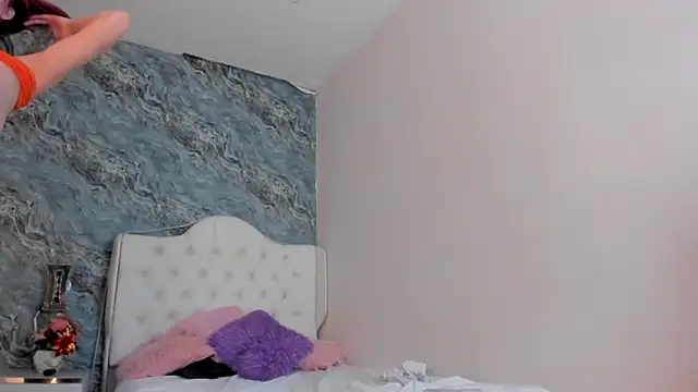 CAMILLEN PETTID online show from 02.01.25