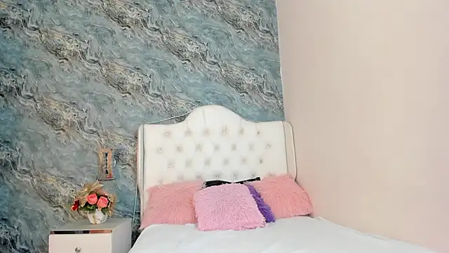 CAMILLEN PETTID online show from 02.02.25